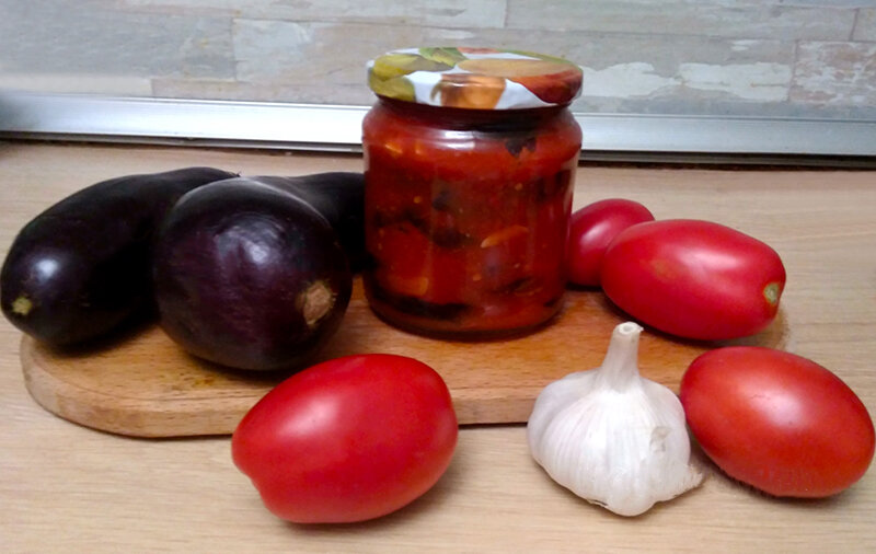 Жареные баклажаны в томате