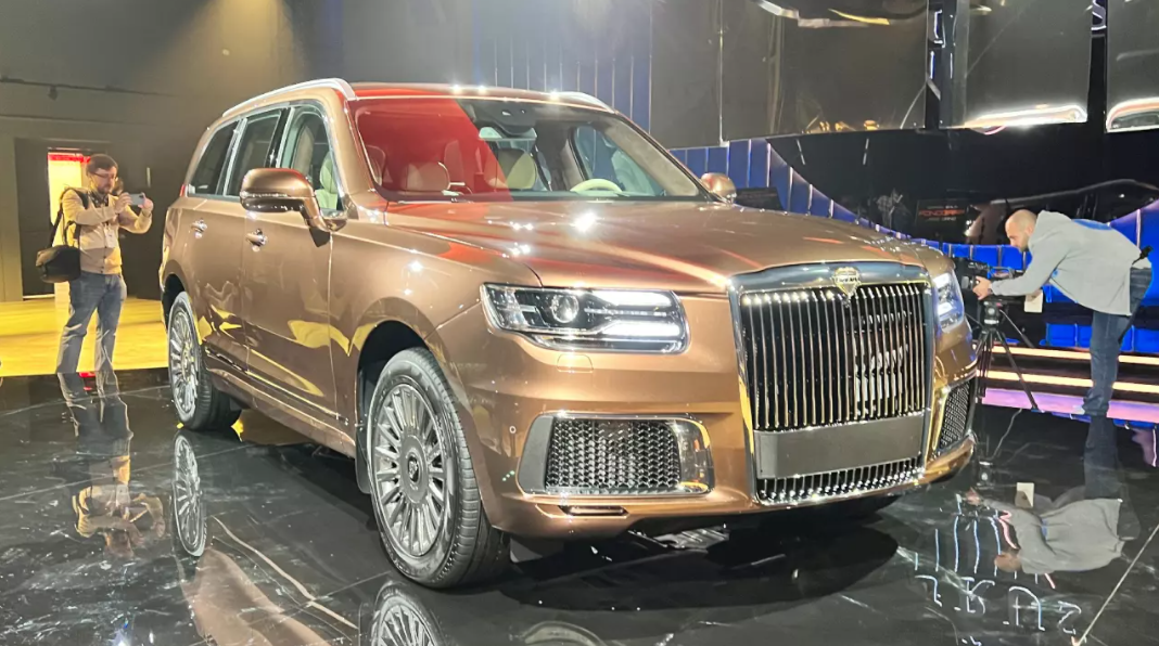 Нова российский. Аурус автомобиль внедорожник. Кроссовера Aurus «комендант». Новый кроссовер Аурус внедорожник. Аурус 2022