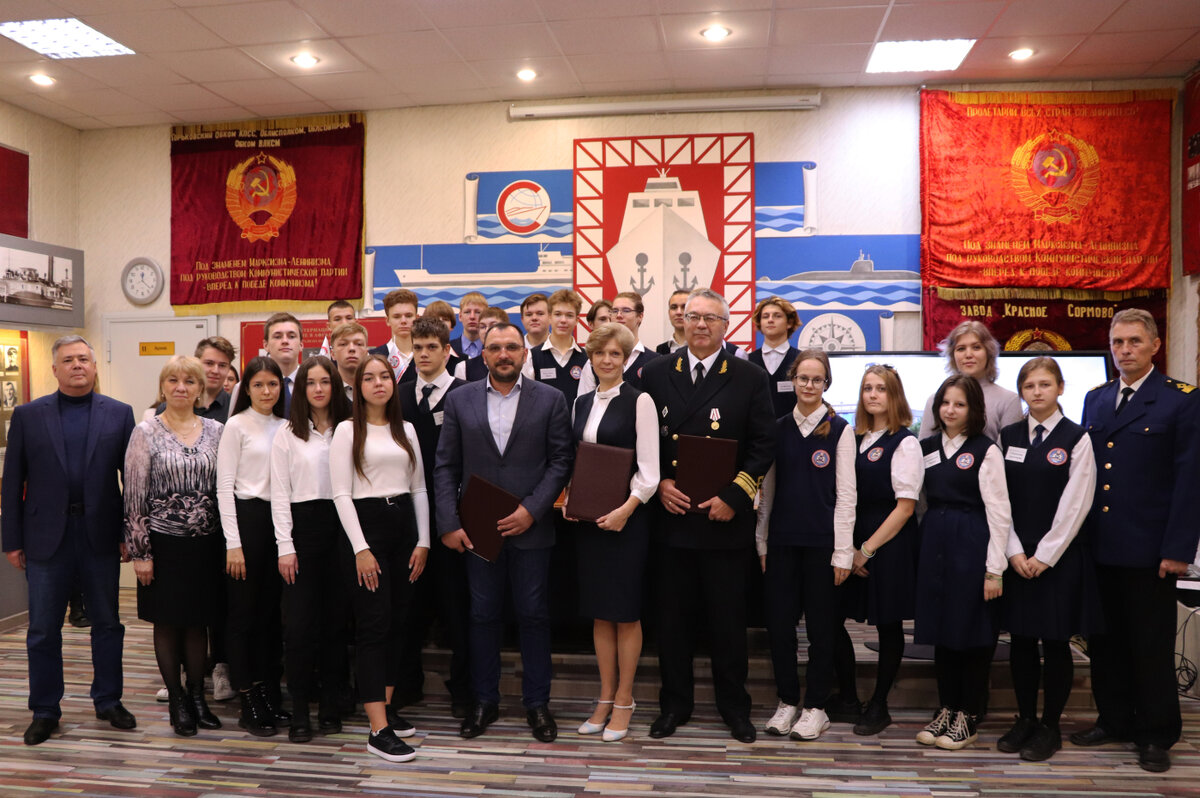 Завод "Красное Сормово" (входит в ОСК) развивает сотрудничество в сфере профессионального образования 