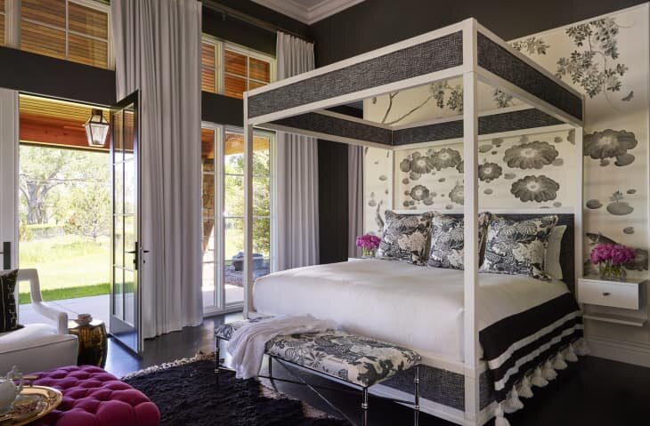    Черный + фуксия в интерьереandreaschumacherinteriors