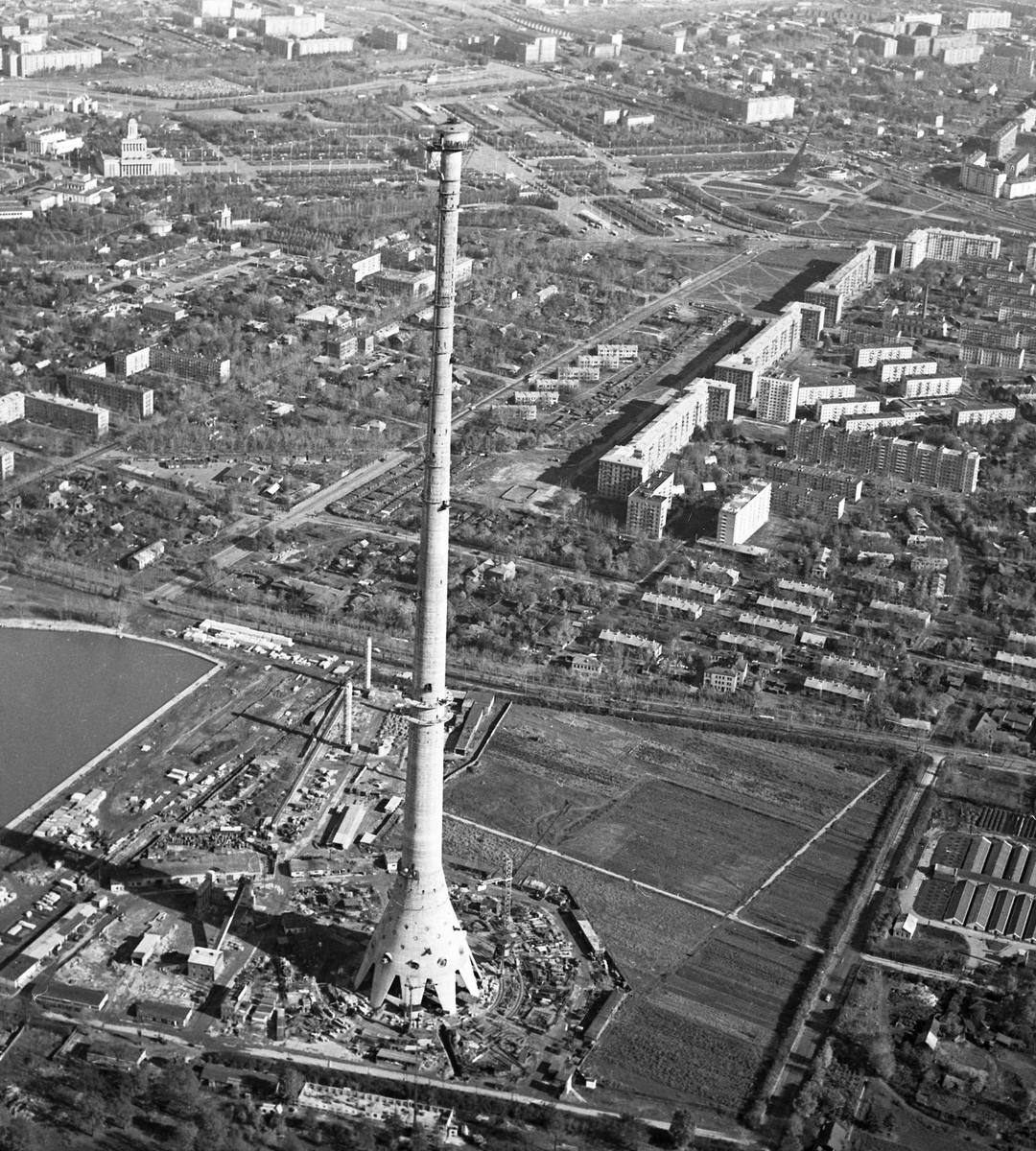 Панорама района Останкино и строительство Останкинской телебашни, 1966 г. Автор:Л. А. Поликашин.