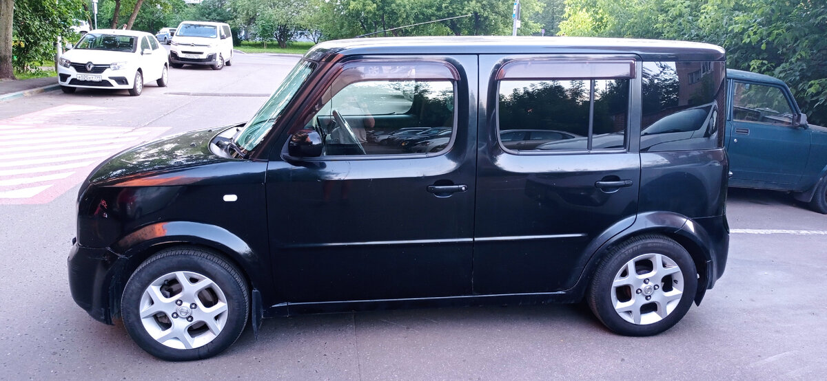 Мой Кубик, использую как вторую машину в семье. Дешевый, компактный и в то же время вместительный городской авто на котором и по межгороду можно ехать с комфортом (130-140 по трассе легко идёт, весь шумкой проклеен)