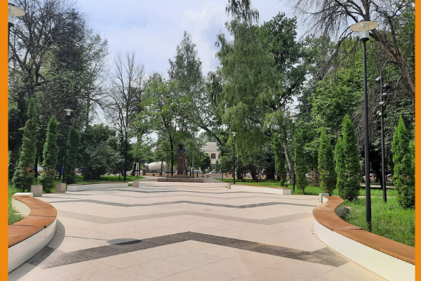 К бюсту С.А. Есенина