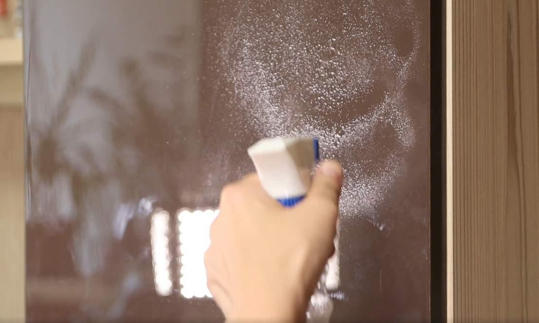 Сделала спрей из кондиционера для волос и пыли в доме больше нет ...