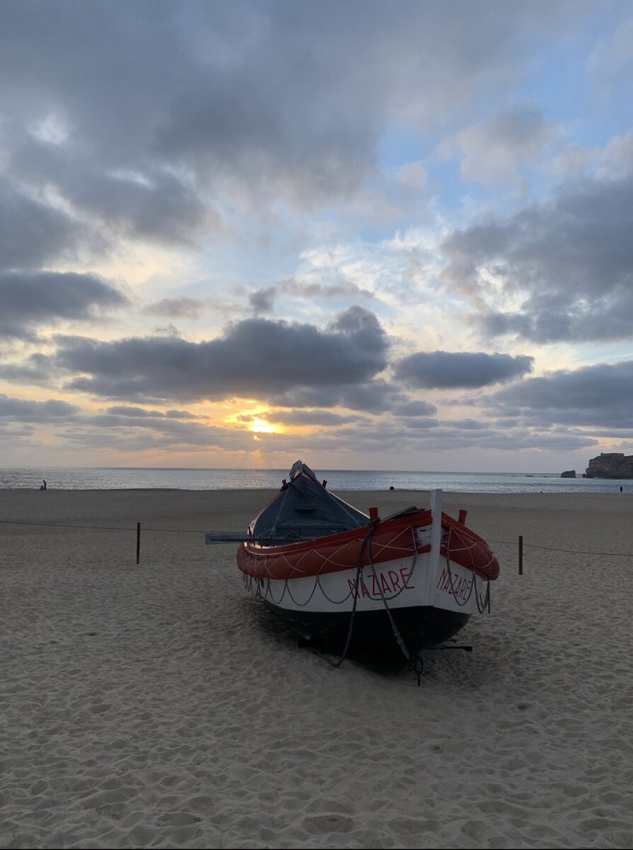 Город Назаре. Здесь я жила 2020 год. Прекрасные пляжи и закаты 