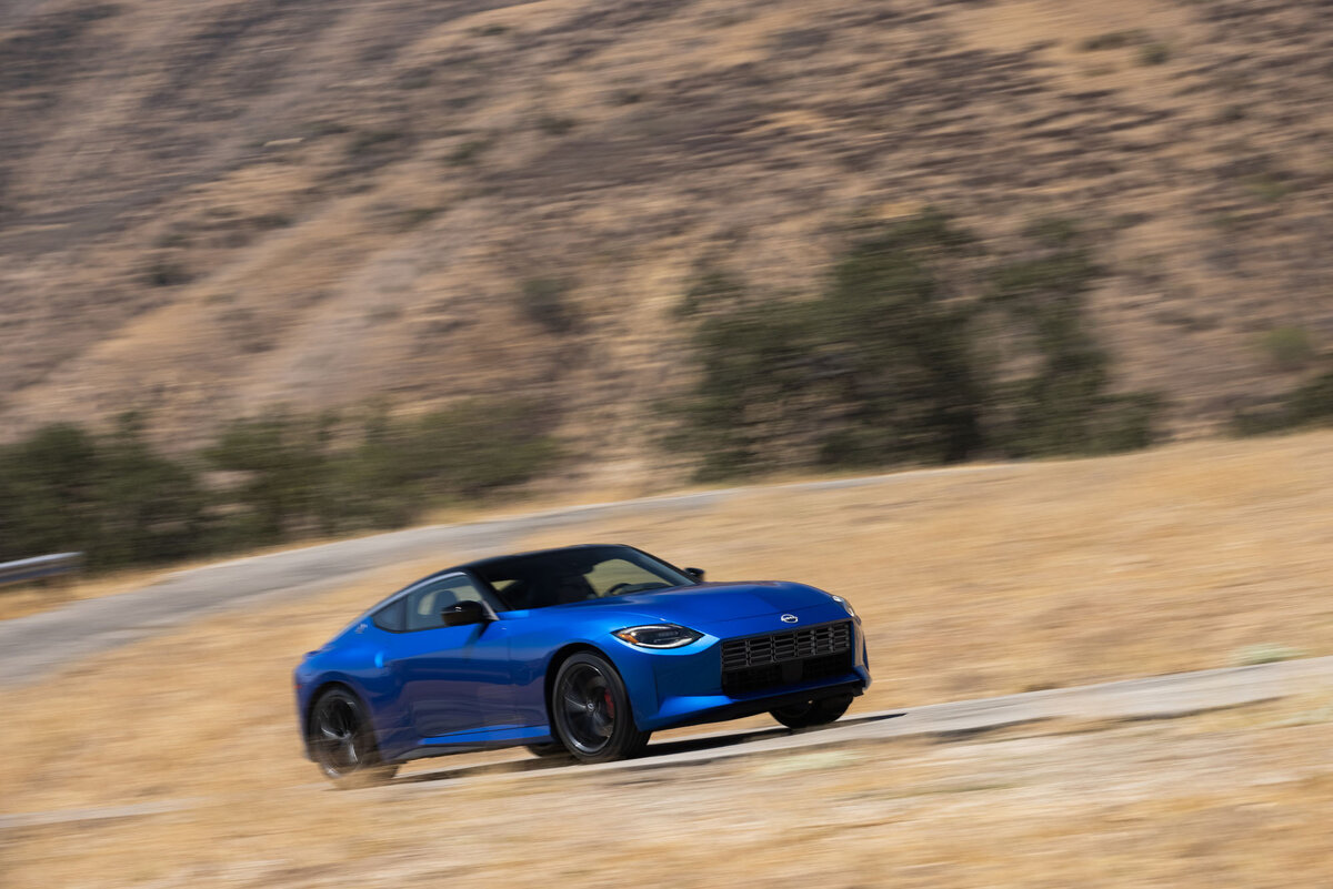 Nissan z7