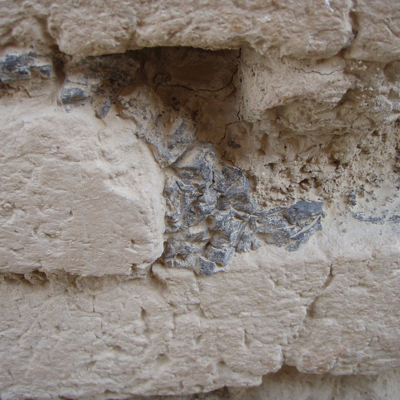 Битумный «раствор» среди сырцовых кирпичей Ура – древнейшего шумерского города