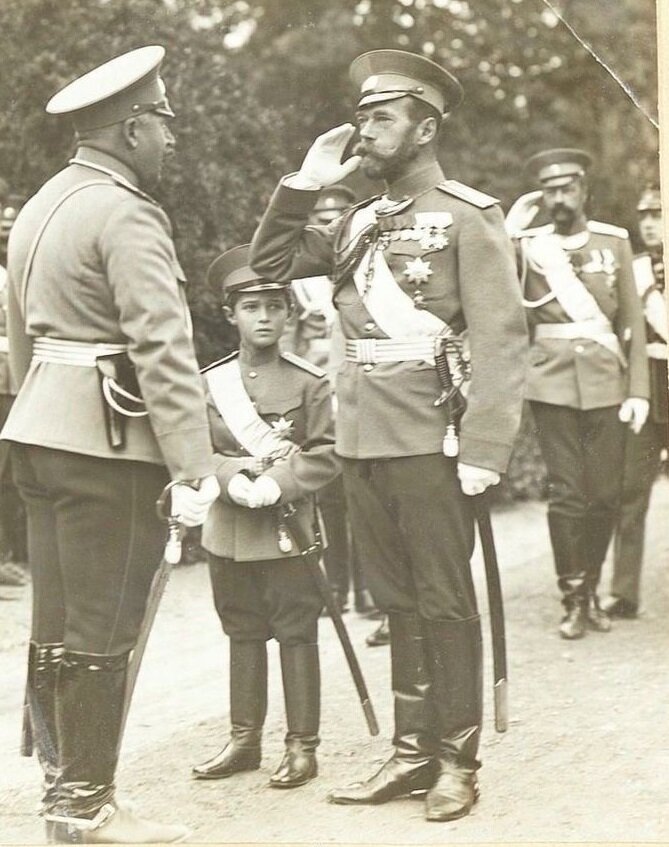 Николай 2 с сыном