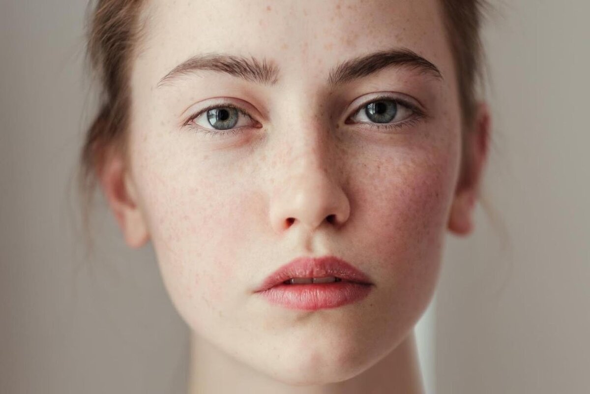 Крем стоит выбирать в зависимости от того, чего требует ваша кожа. 