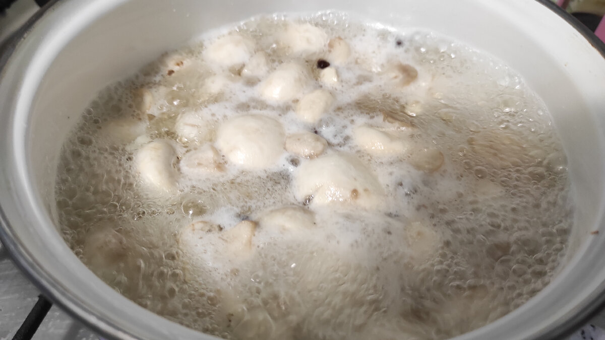 Маринованные грибы (быстрого приготовления)
