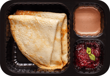 Рисовые блинчики с шоколадным муссом и вишнёвым джемом