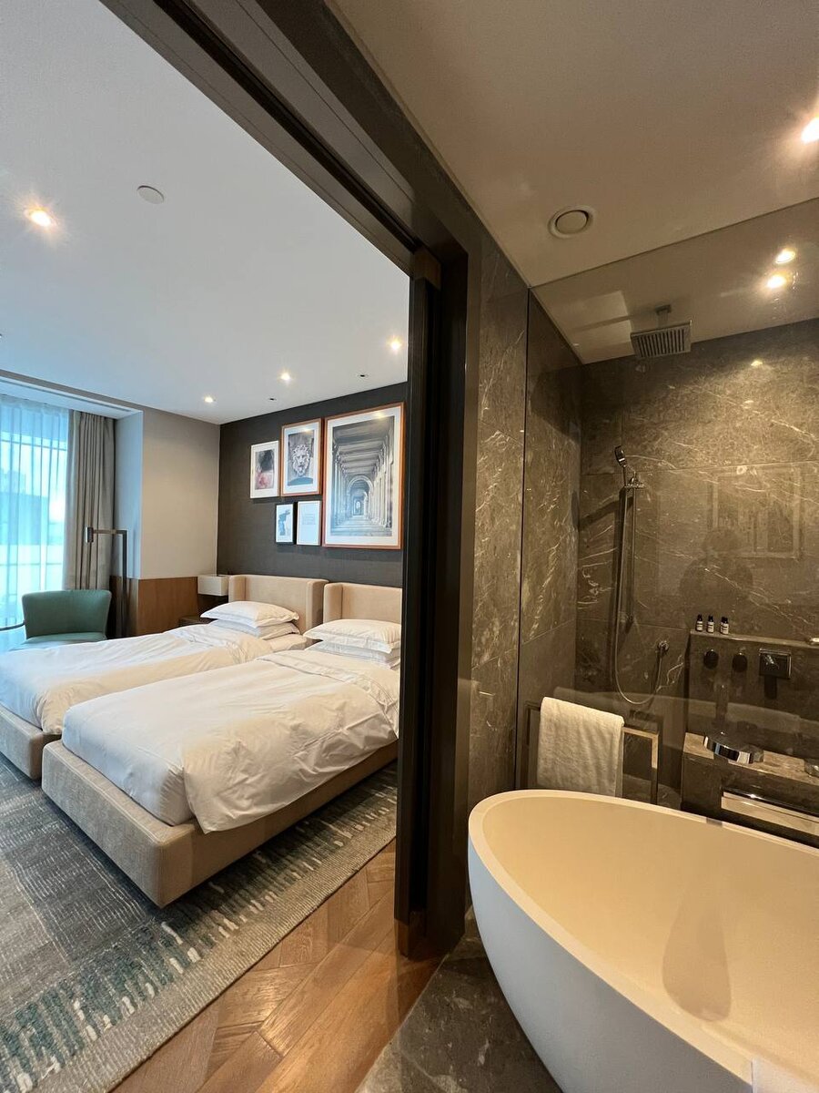 Улучшенный номер Sea View twin