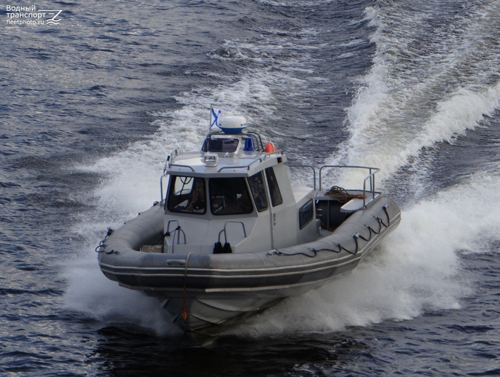 Катер вспомогательного флота БЛ 820, создатель - Николай Мнев / Фото: Водный транспорт