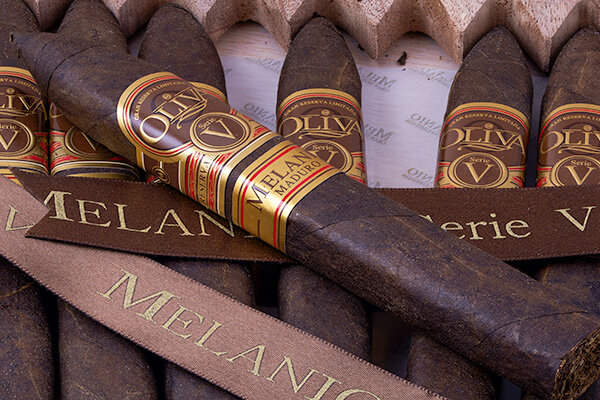 Oliva Serie V Melanio