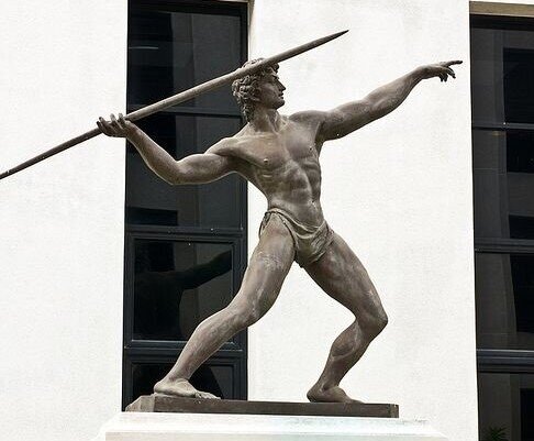 Копьеметатель. Фото из Интернета.