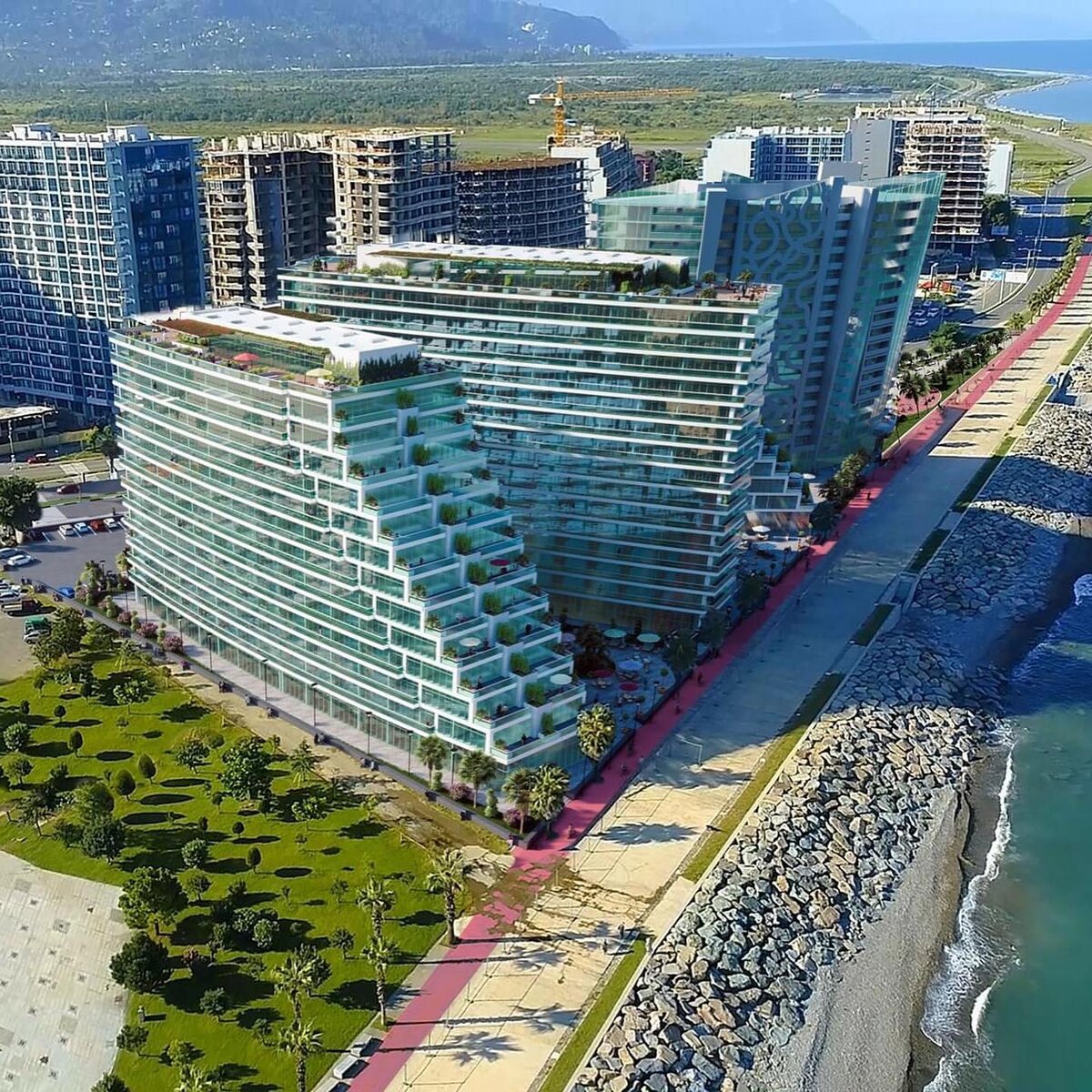 Жилой комплекс Bаtumi View в Батуми на берегу Черного моря.