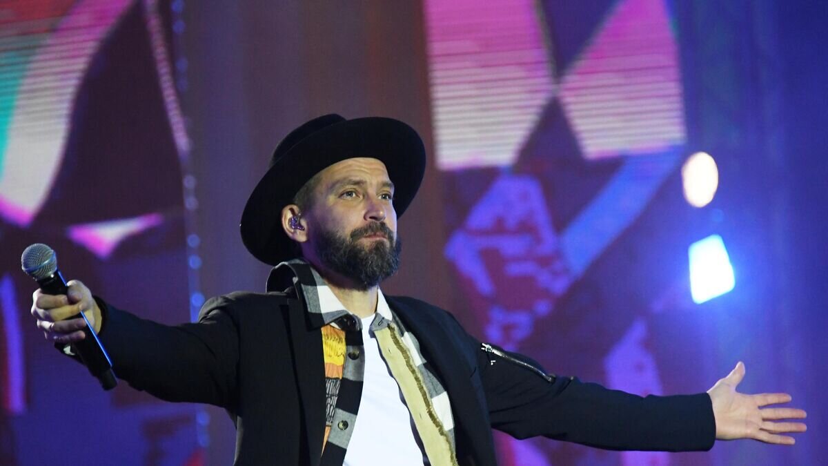    Участник группы Uma2rmaN Владимир Кристовский© РИА Новости / Кирилл Каллиников
