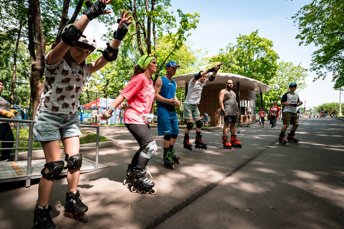 Отработка прыжка на роликах с места