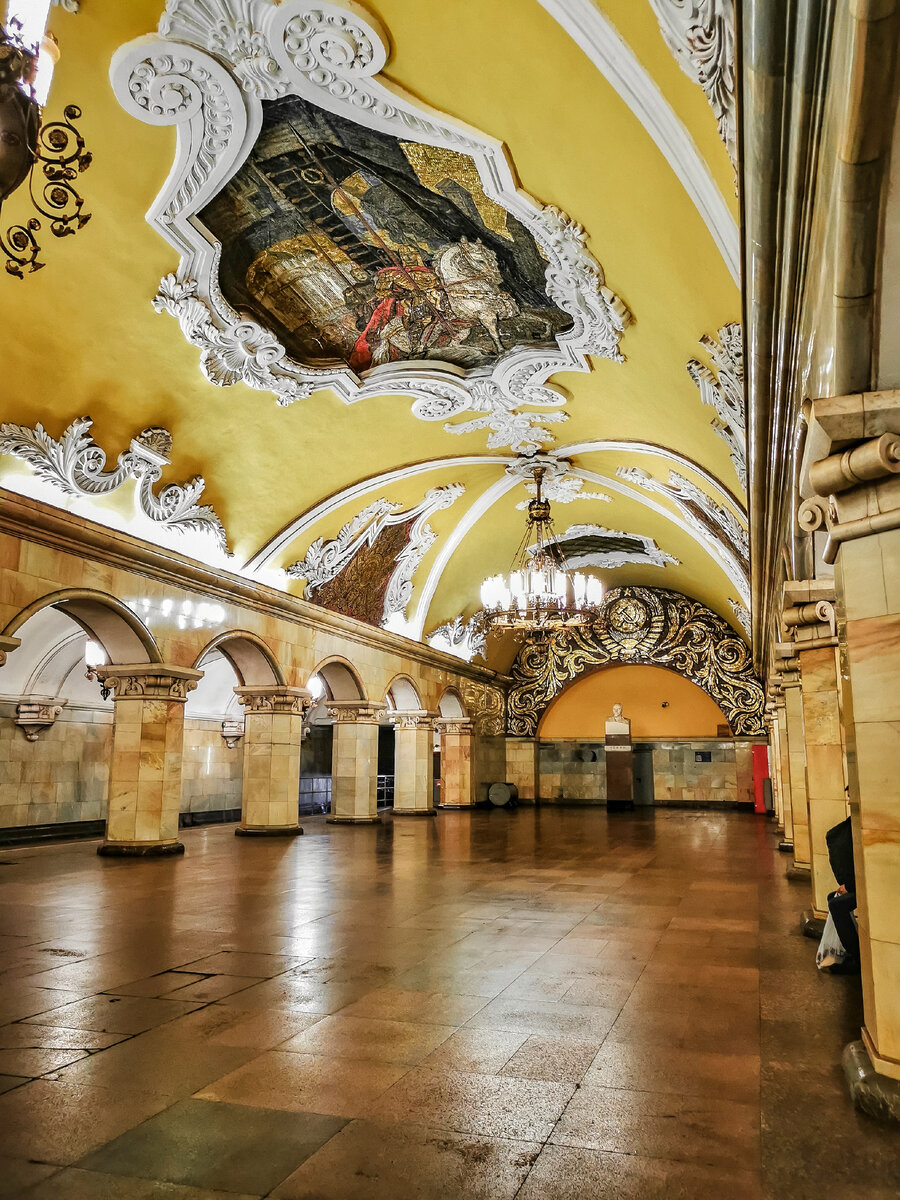 Комсомольская станция метро спб