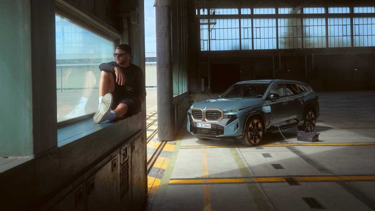   BMW