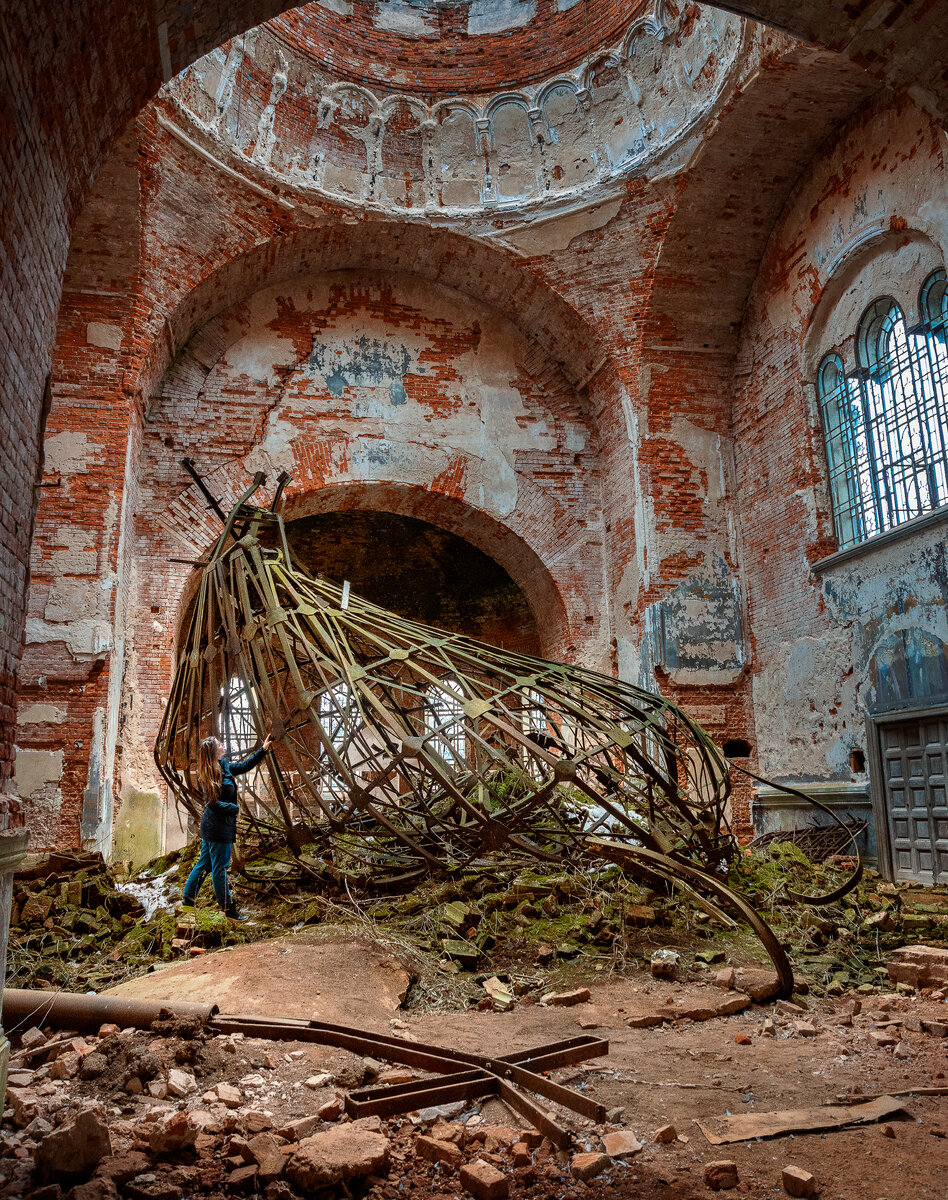 Упавший купол в церкви Седельниц
