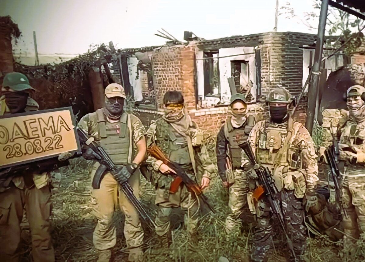 Песни чвк вагнера сборник. ЧВК Вагнер Бахмут. Бойцы ЧВК Вагнера.