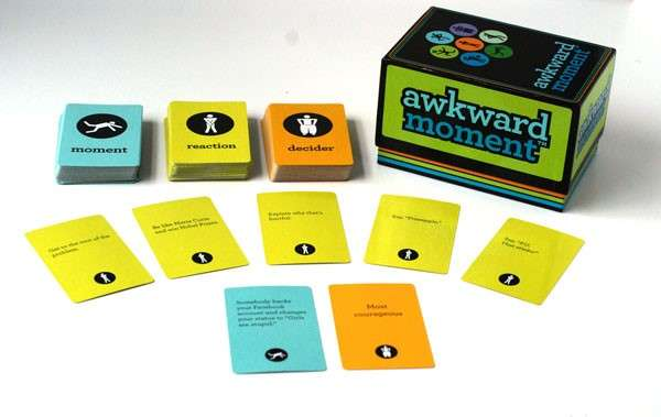 Карточки игры Awkward Moment. 
Фотография: Dartmouth's Tiltfactor Lab