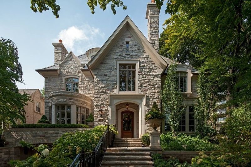 Дом в стиле нео-тюдор