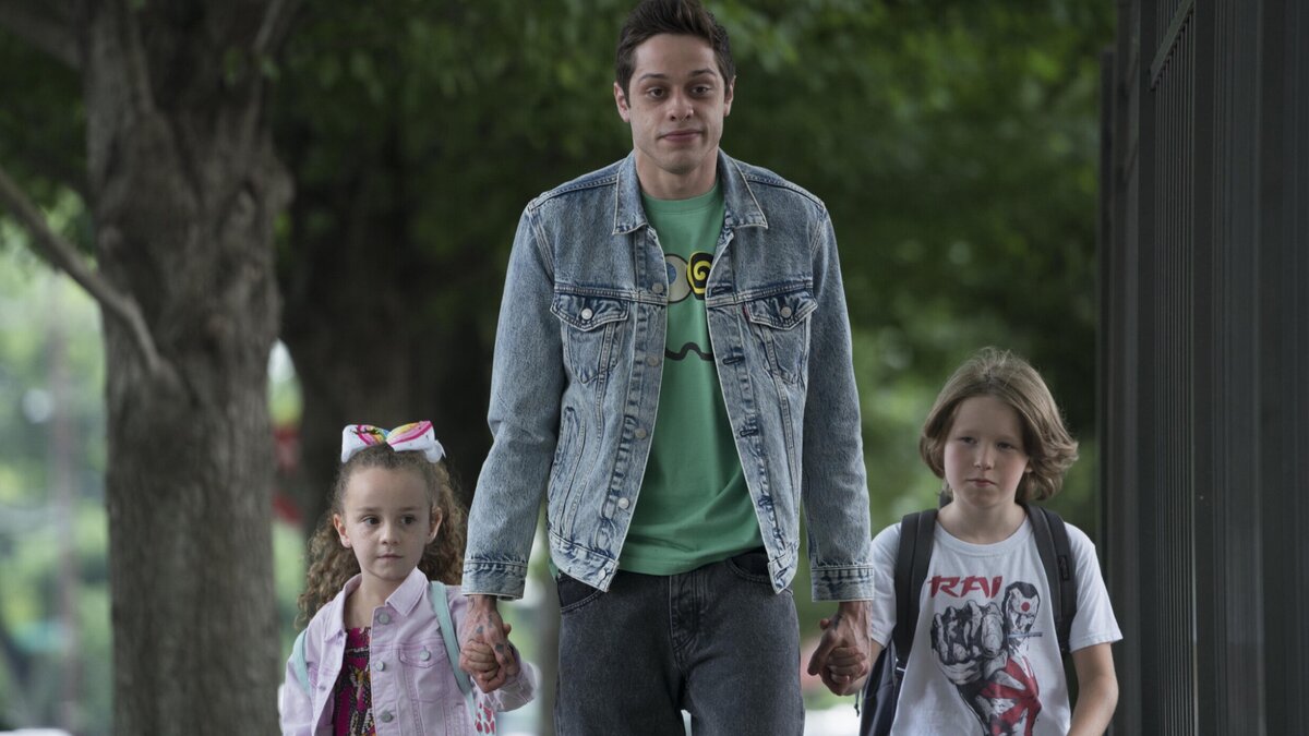 Кадр из фильма «Король Стейтен-Айленда»