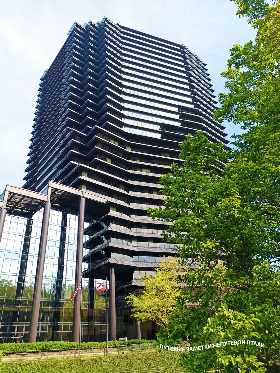 200 долларов номер? Так это ещё без налогов... Фото автора.