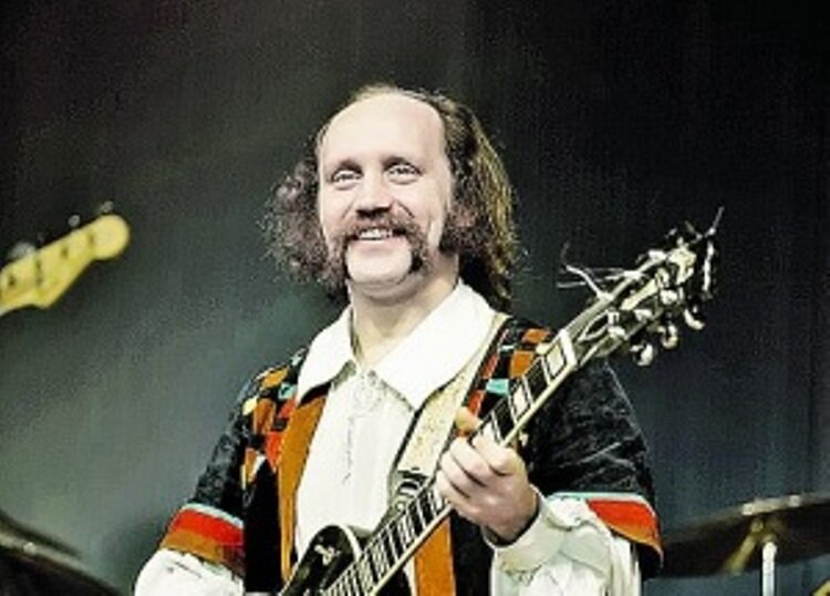 Владимир Мулявин.  фото с сайта https://www.calend.ru/persons/813/