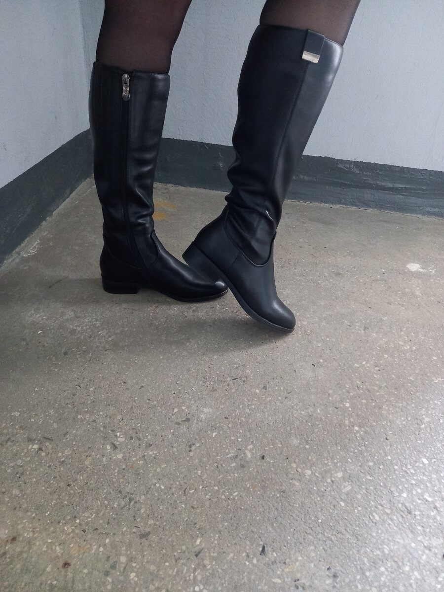 Удобный невысокий каблучок