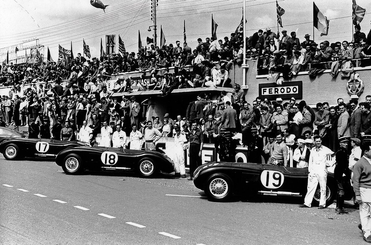 В 1953 году C-type занял первое и второе место в гонках в Ле-Мане