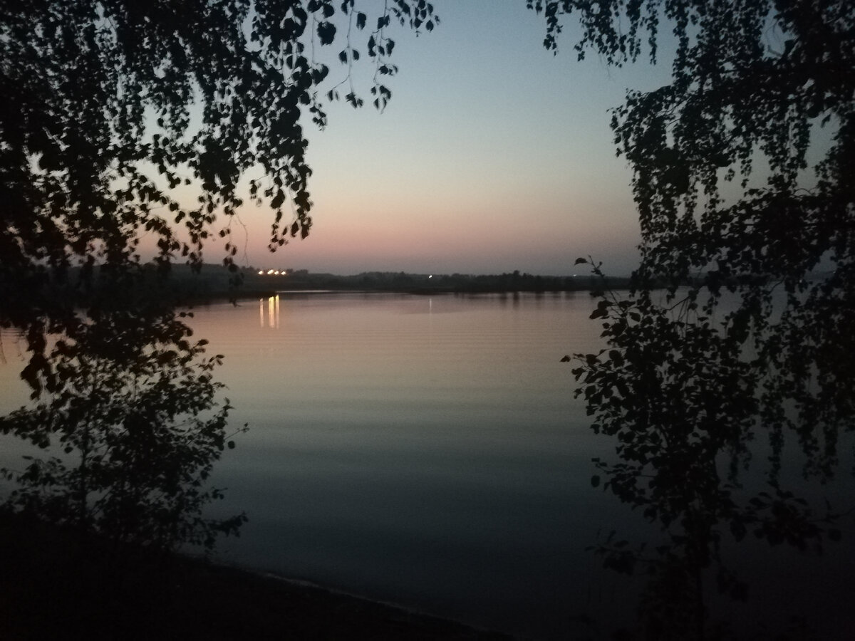 Единственный раз за всё лето выбрались на природу с ночёвкой 