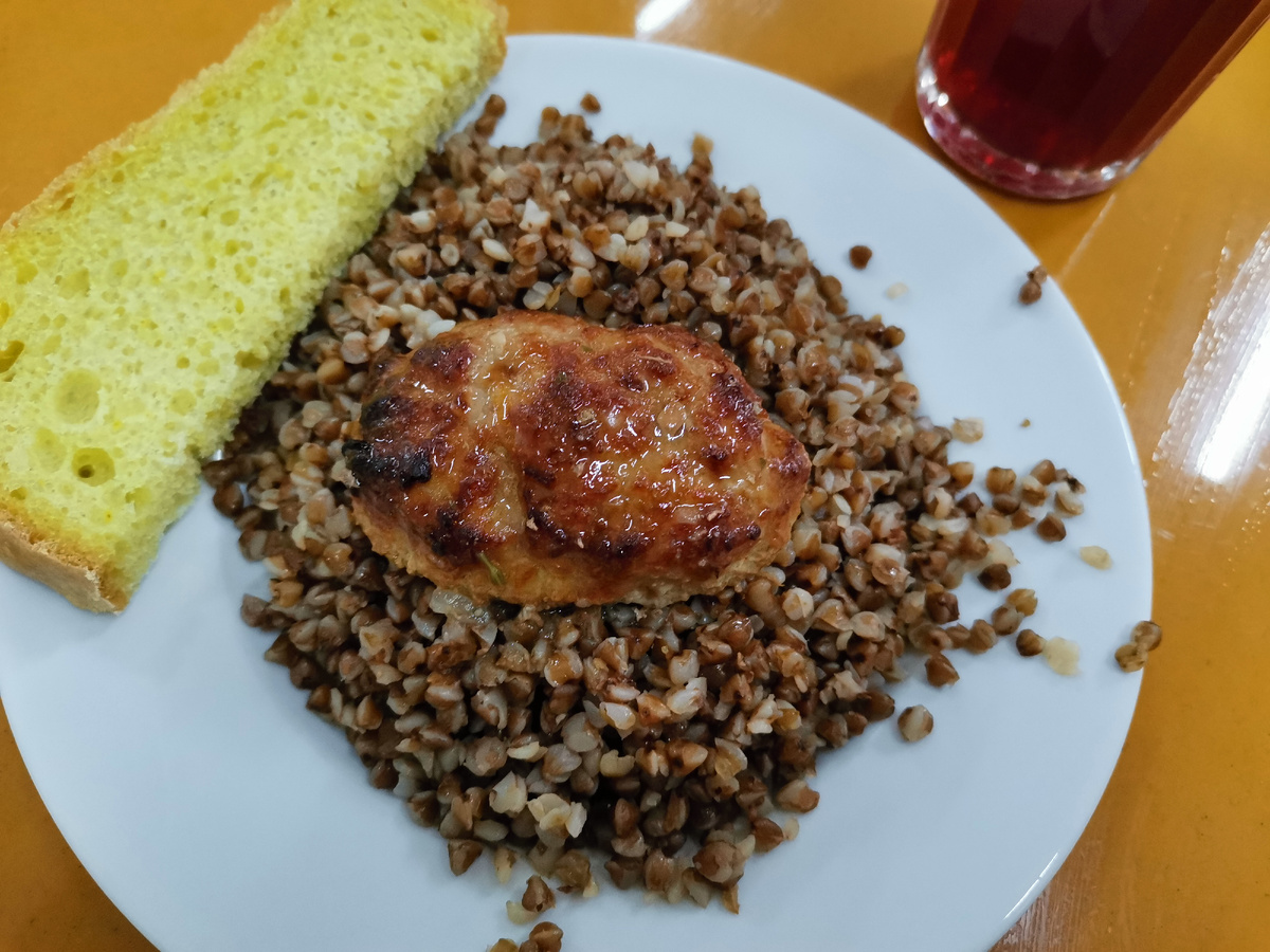 Обед на работе. Фото автора.