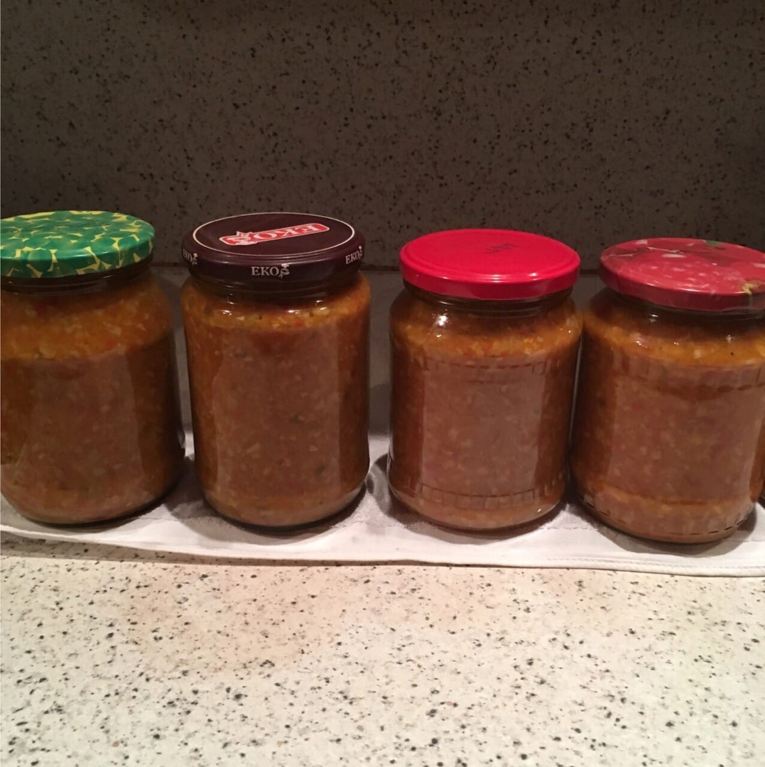 Грибная икра рецепт через мясорубку с чесноком