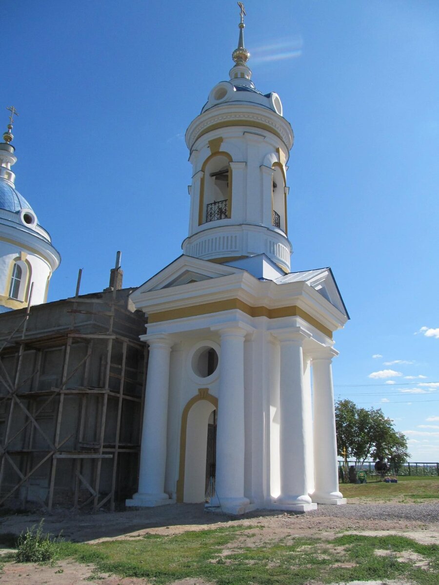 Восстановленная колокольня 2018 год.