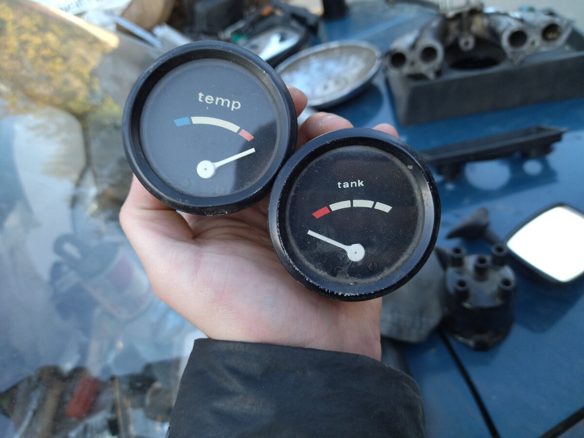 Интересные датчики нашлись в багажнике