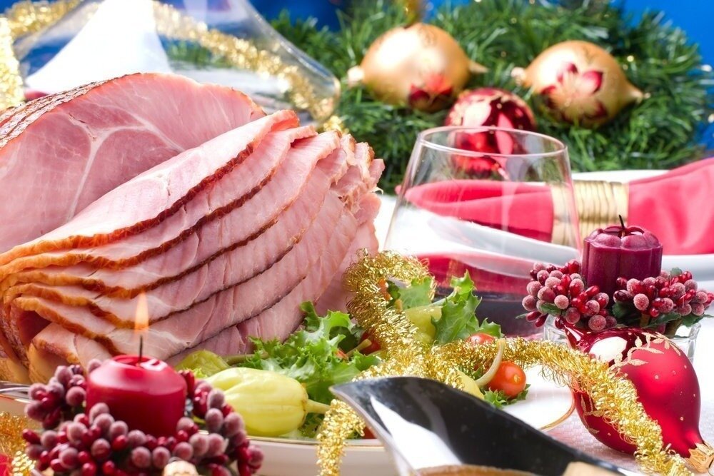 Накроем новогодний стол ярко и празднично и не будем думать о калориях 