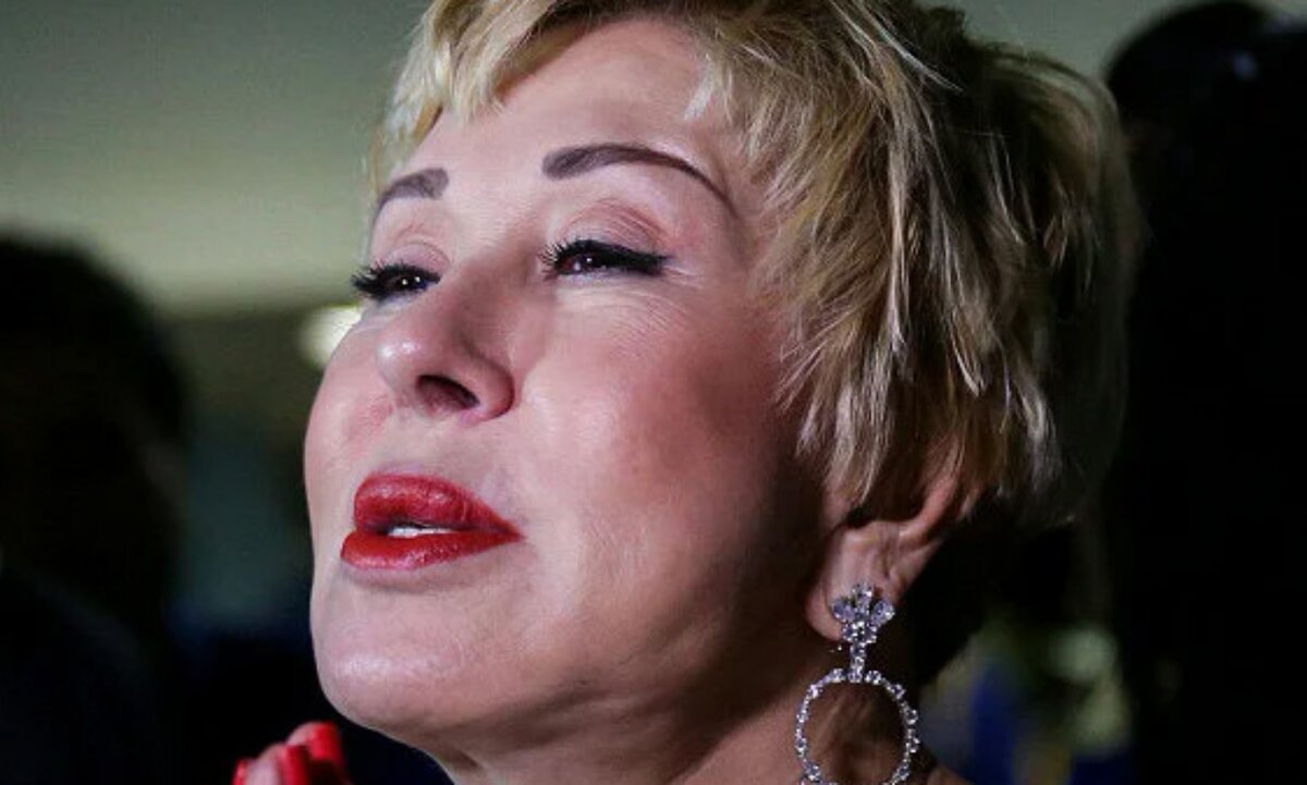 любовь успенская на одном конце стола
