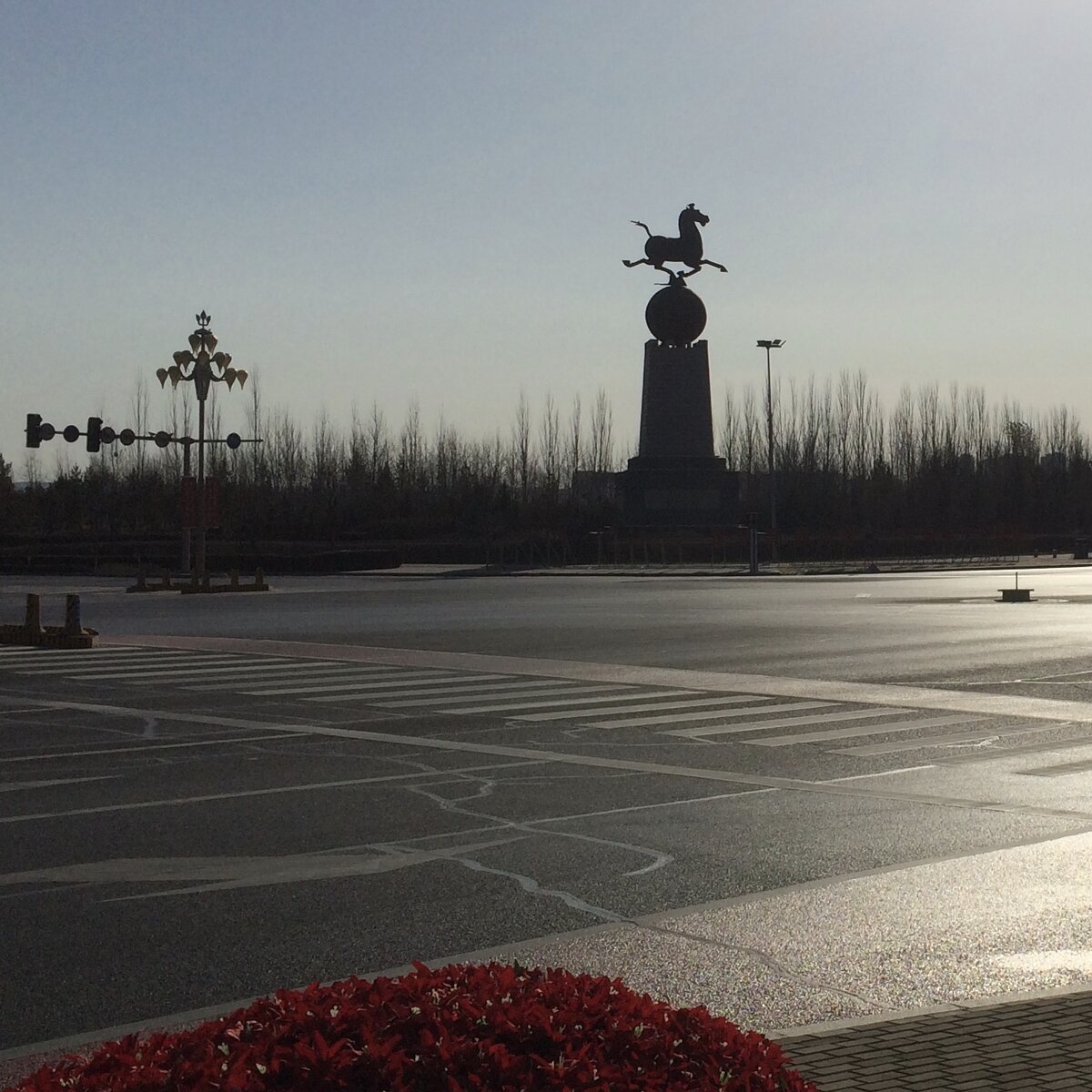 Иду от остановки в центр