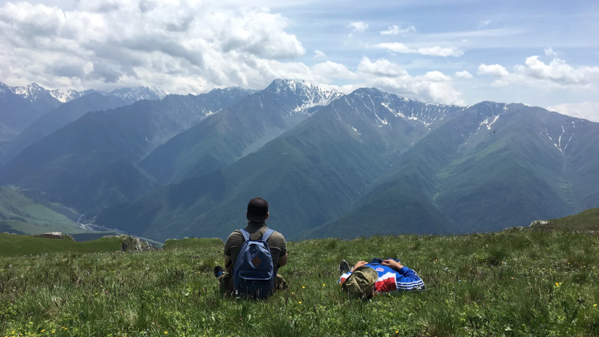 НА ЭТУ НЕВЕРОЯТНУЮ ОСЕТИНСКУЮ ГОРУ ПРОСТО ЗАБРАТЬСЯ | ГЕОРГИЙ КАВКАЗ | Дзен