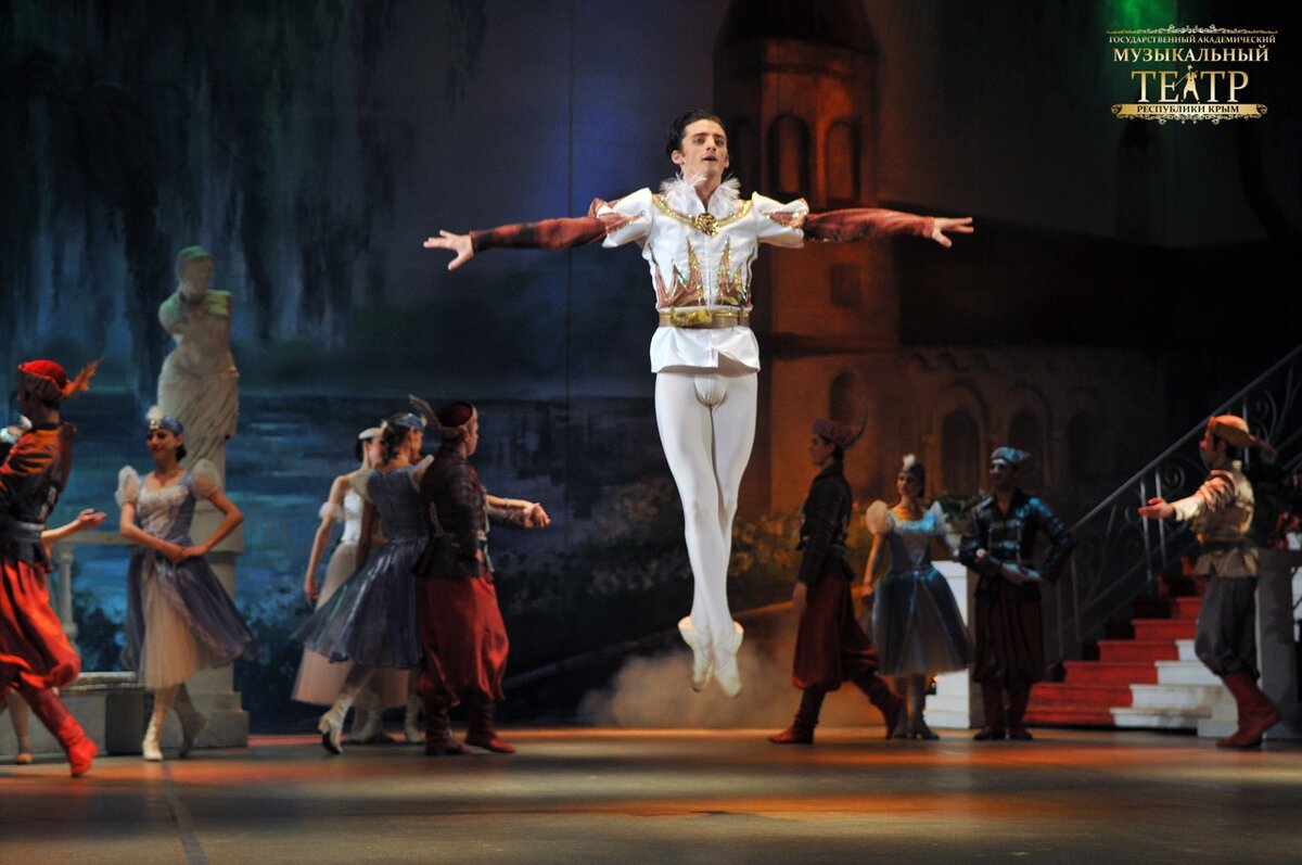 Балет «Бахчисарайский фонтан». Фото со спектакля