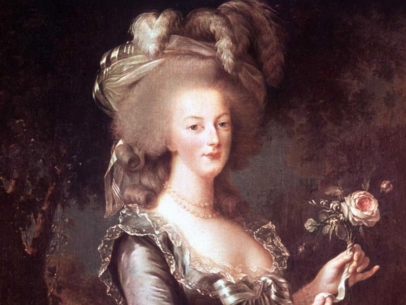 Мария Антуанетта с розой. Виже Ле Бран. 