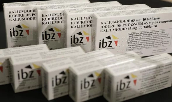 Йод может быть использован для защиты людей от развития рака щитовидной железы. Фото: Getty Images