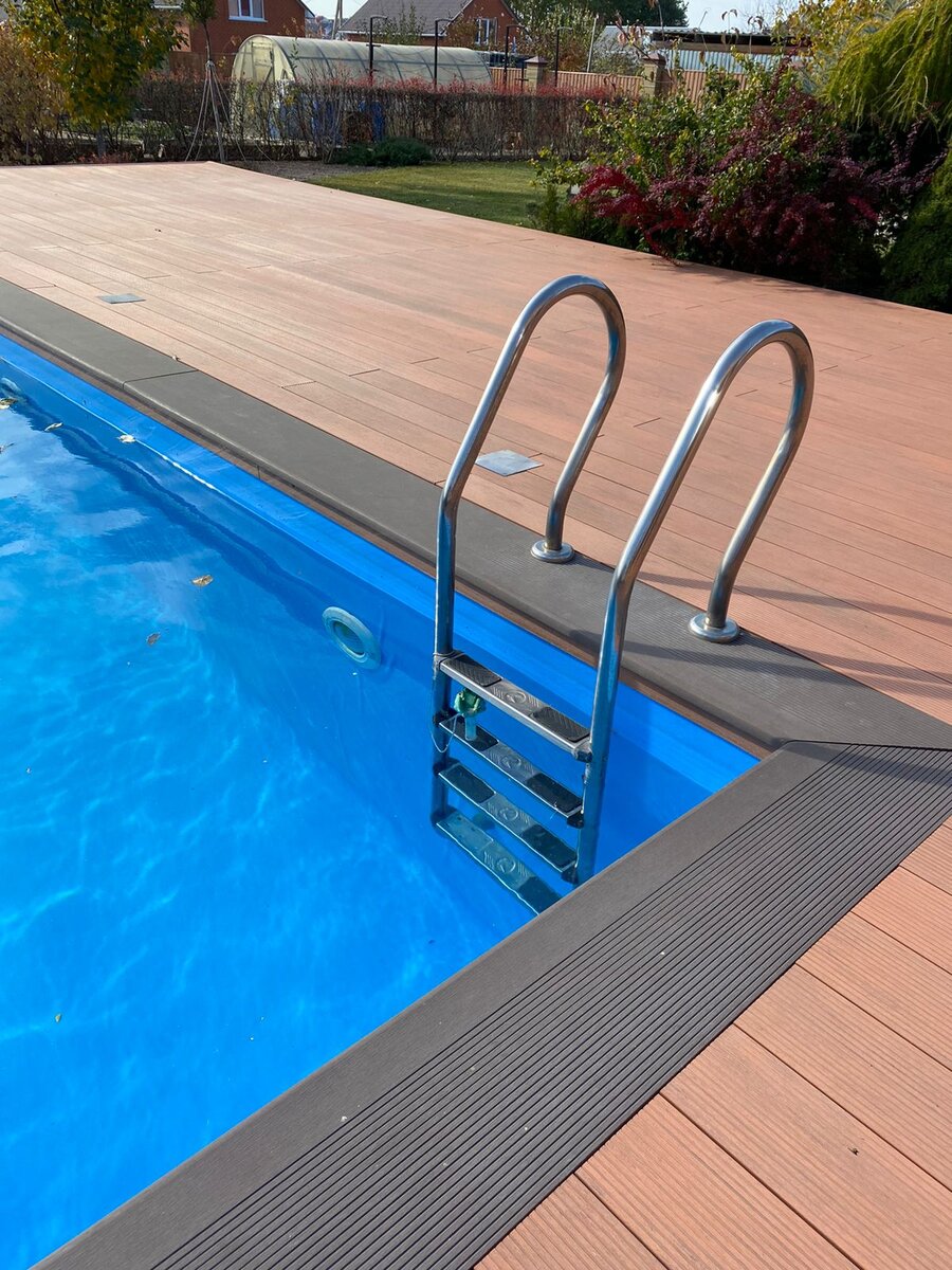 Бетонный бассейн в отделке пленкой армированной ПВХ