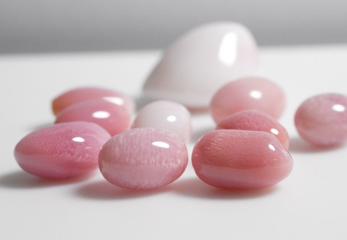 Жемчуг конх – это натуральный жемчуг с матовой поверхностью, которая напоминает поверхность фарфора