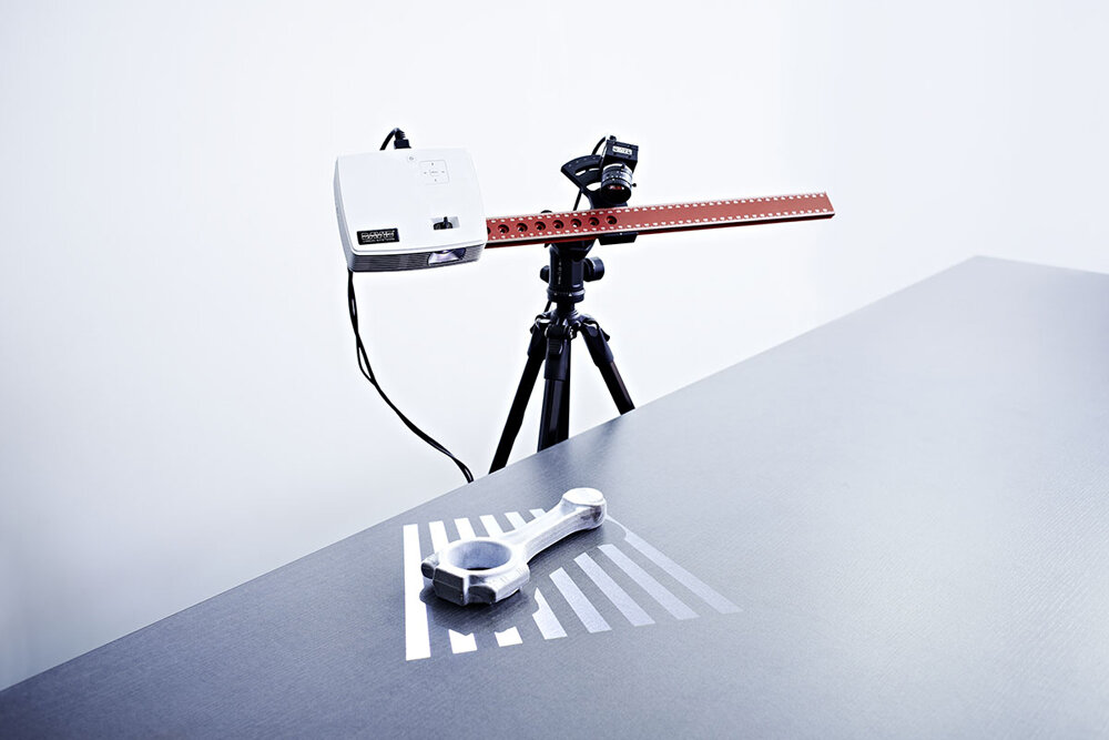 Процесс 3d сканирования оптическим сканером