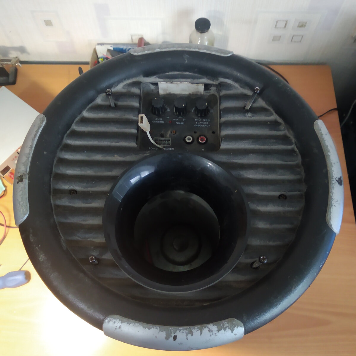 Нонейм сабвуфер автомобильный