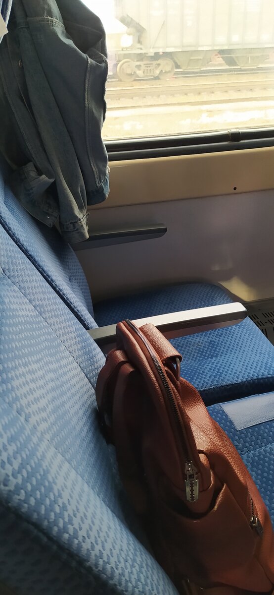 вот такие сидения там (фото из семейного архива